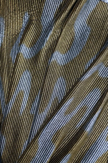 Pieza Dark Gold