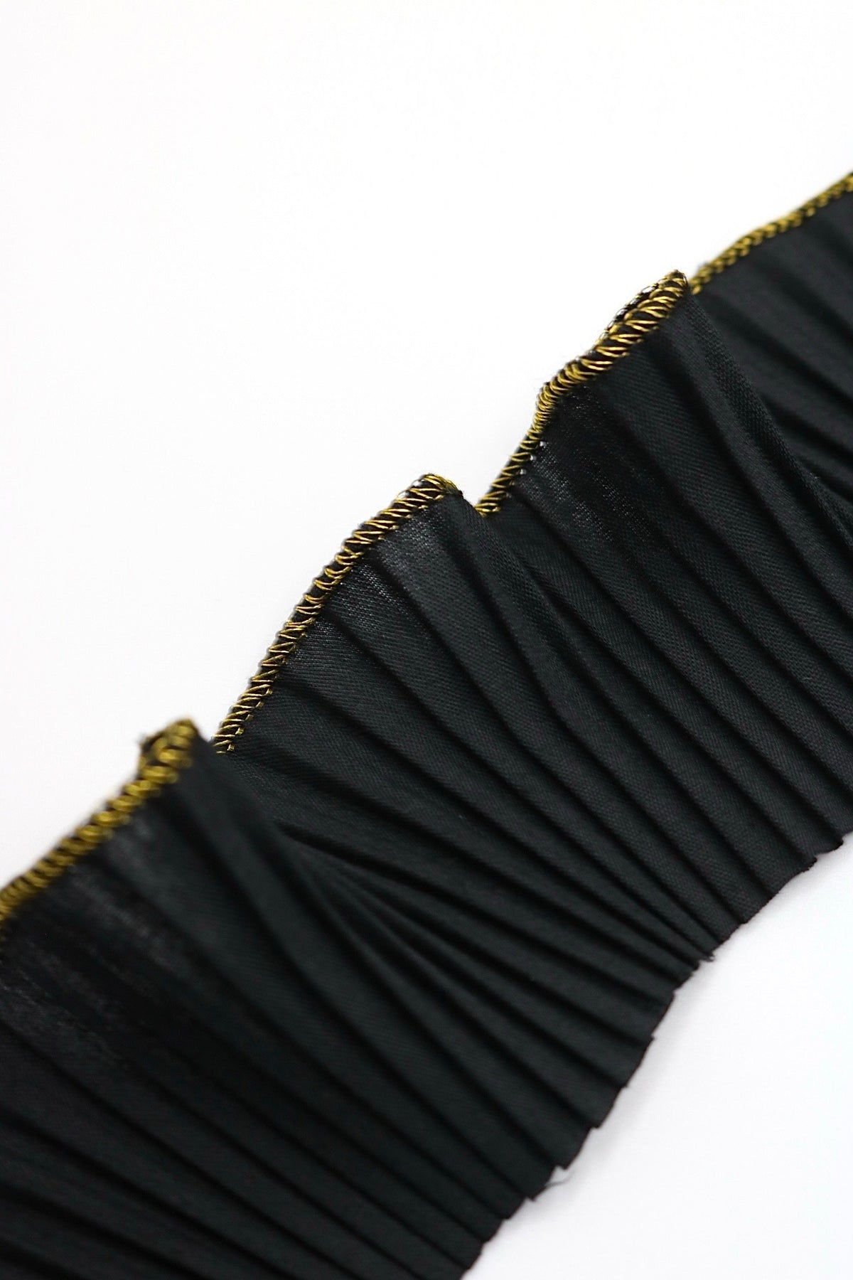 Plisado Black Doré