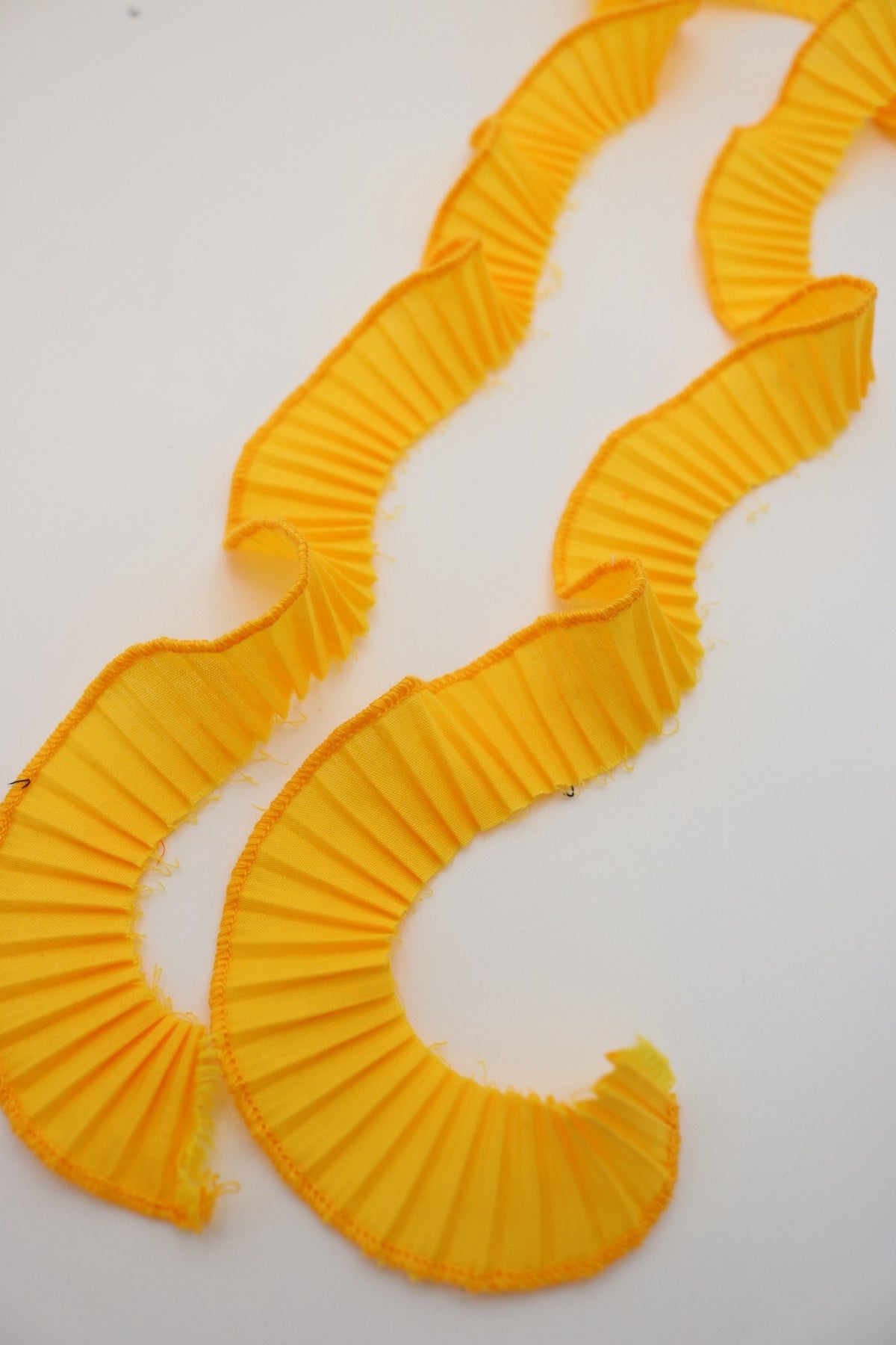Mini plisado amarillo