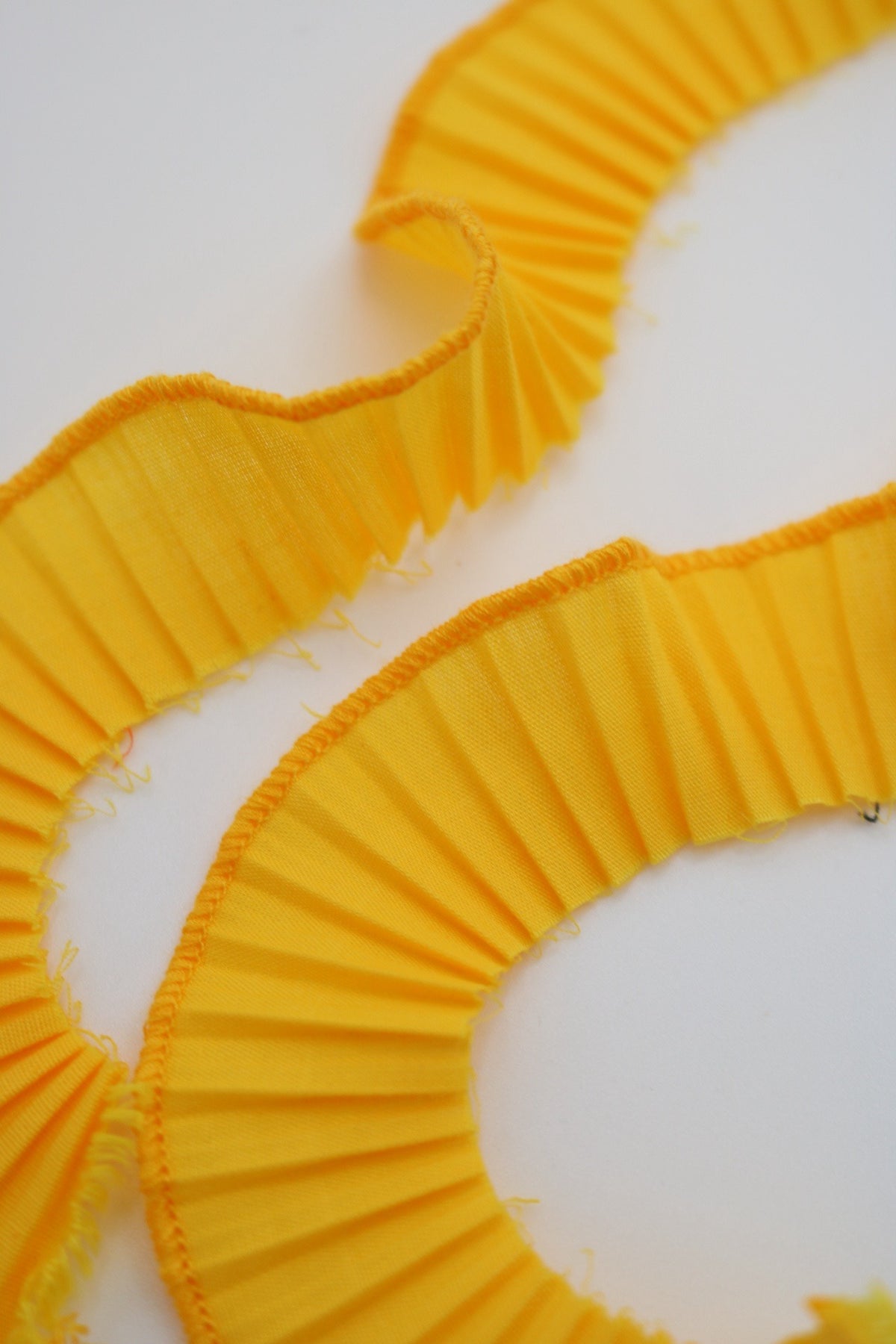 Mini plisado amarillo