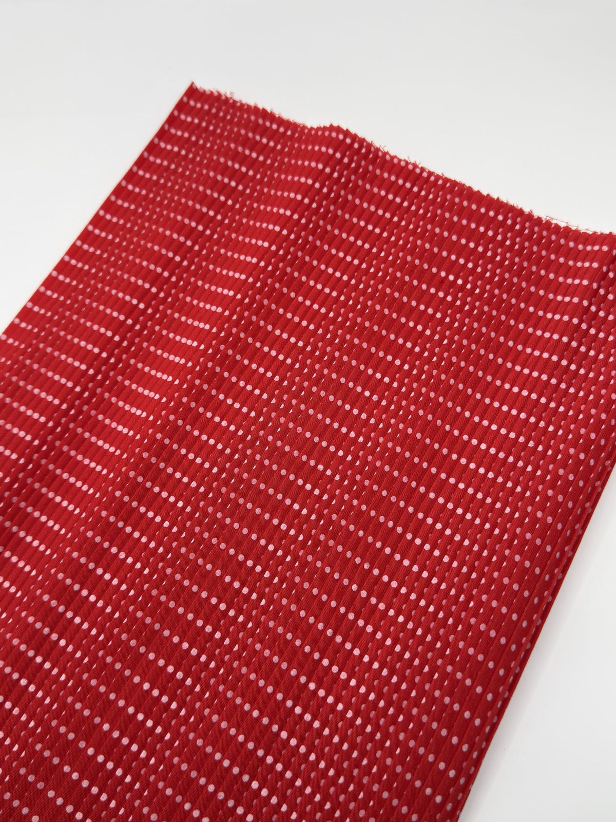 Pieza popelina rojo polka