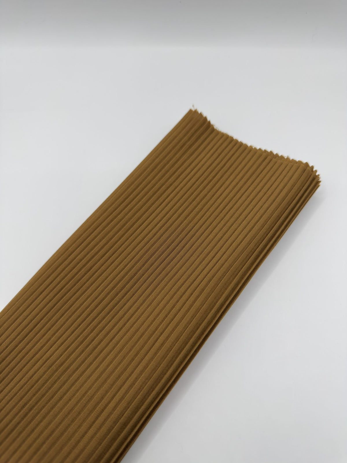 Pieza popelina camel